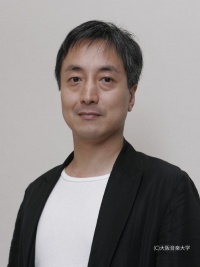 芸術監督・演出　岩田 達宗